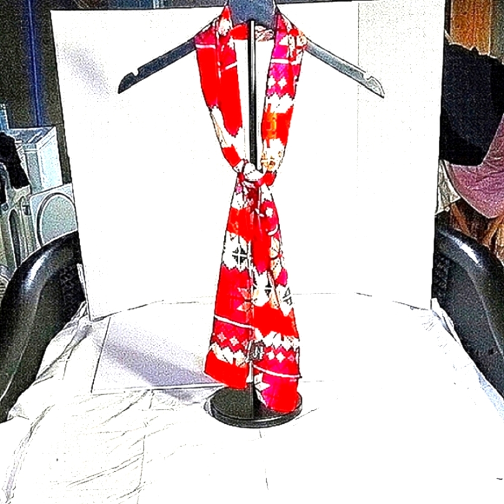 Cejon Vibrant Scarf with Geometric Patterns - Picture 2 of 5